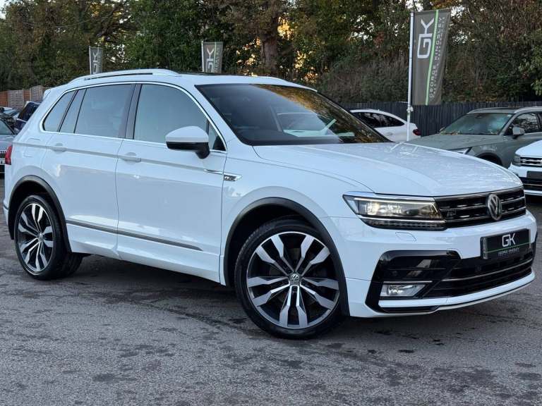 2016 Volkswagen Tiguan R-LINE TDI BMT 4MOTION DSG -RARE LEATHER INTERIOR -FACTORY TOWBAR -KEYLESS...
