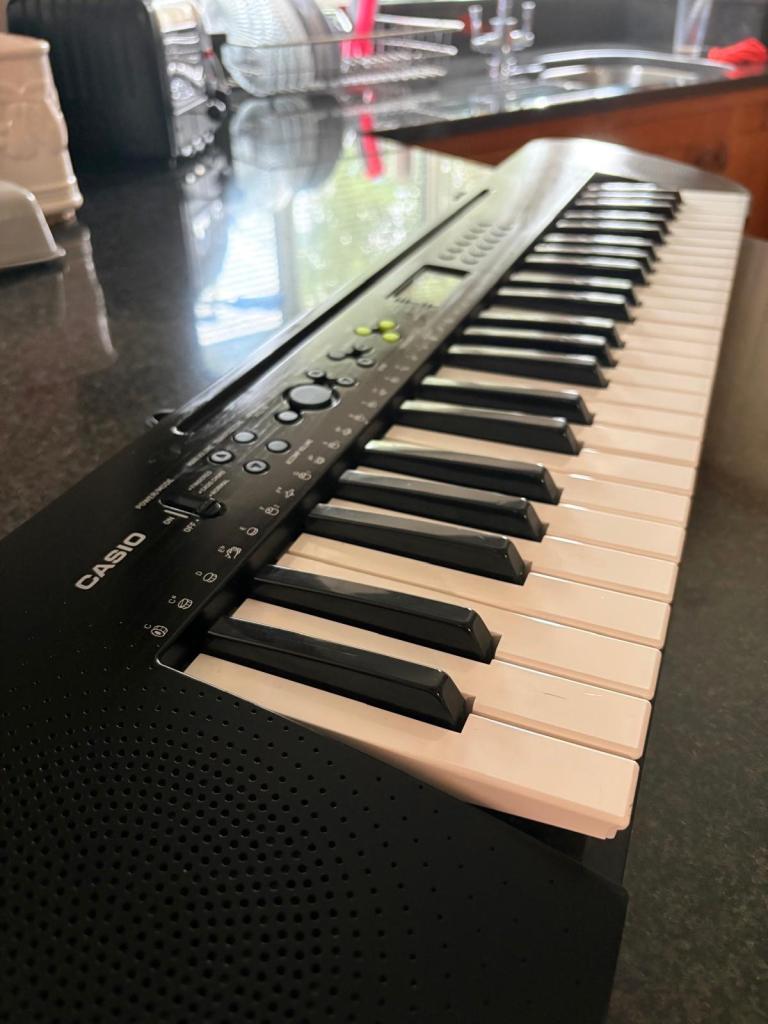 Casio CTK-240 Electronic Keyboard – Good Condition