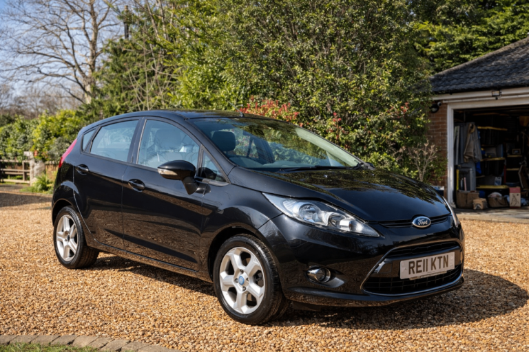 Lovey ford fiesta Zetec BARGAIN