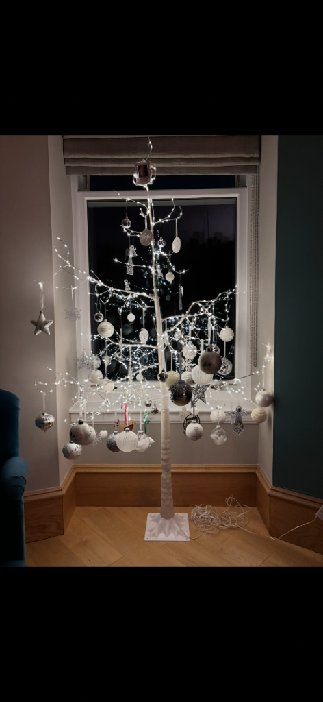 Pre-lit Christmas Tree