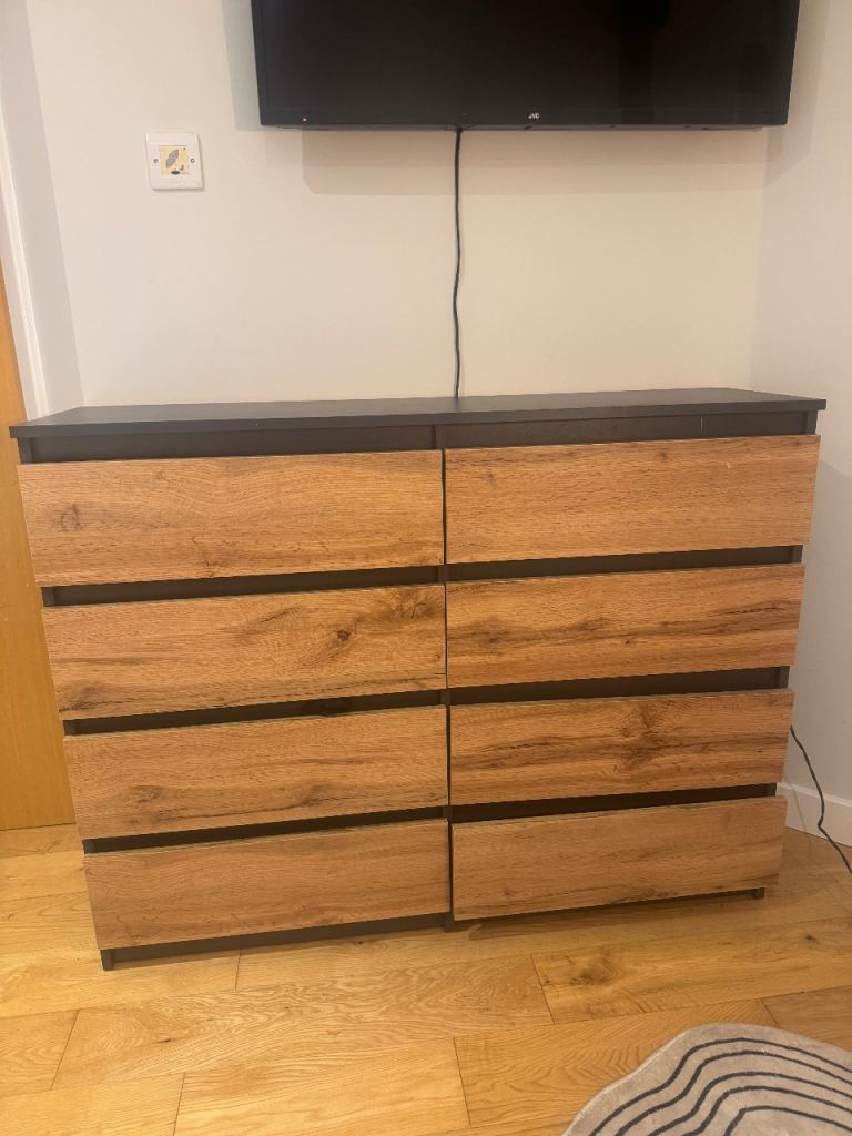 image for Chest of drawers 