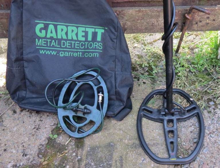 METAL DETECTOR GARRETT