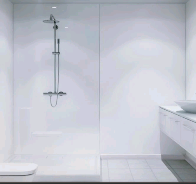 White gloss wetwall panels 1m x 2.4m 10mm pvc trade welcome