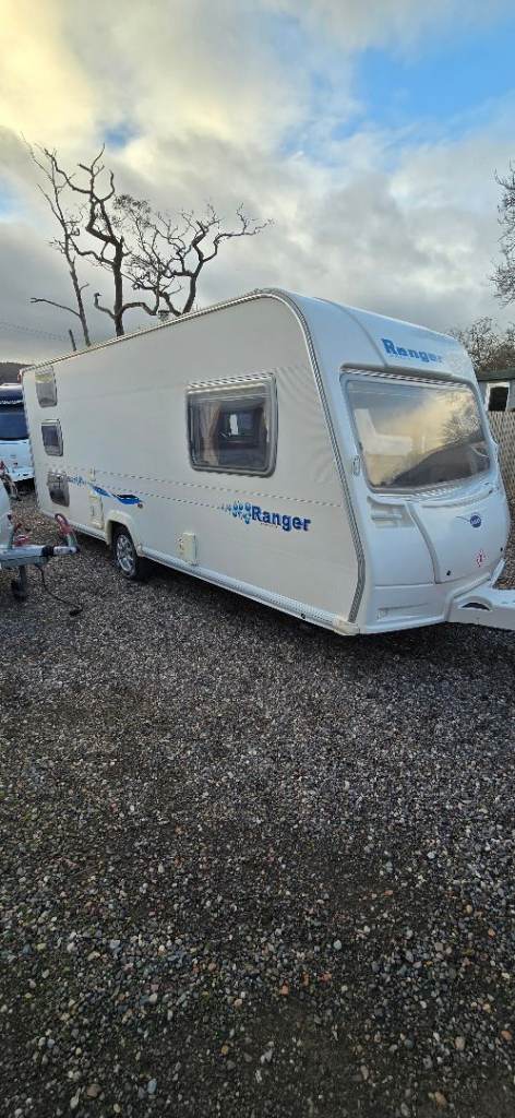 Bailey ranger 540/6 berth triple bunk beds 2010 fantastic layout for family 
