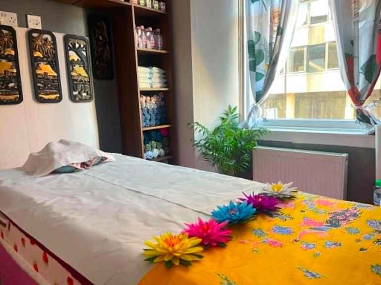 lucky house Thai massage