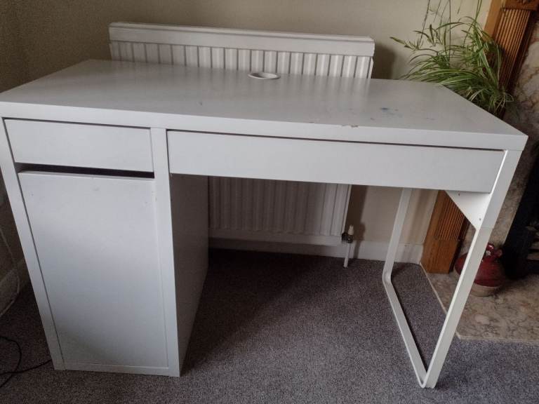 Free IKEA Micke Desk white 