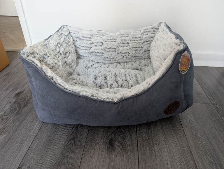Snug & Cosy Rectangular Dog/Cat Bed 30"