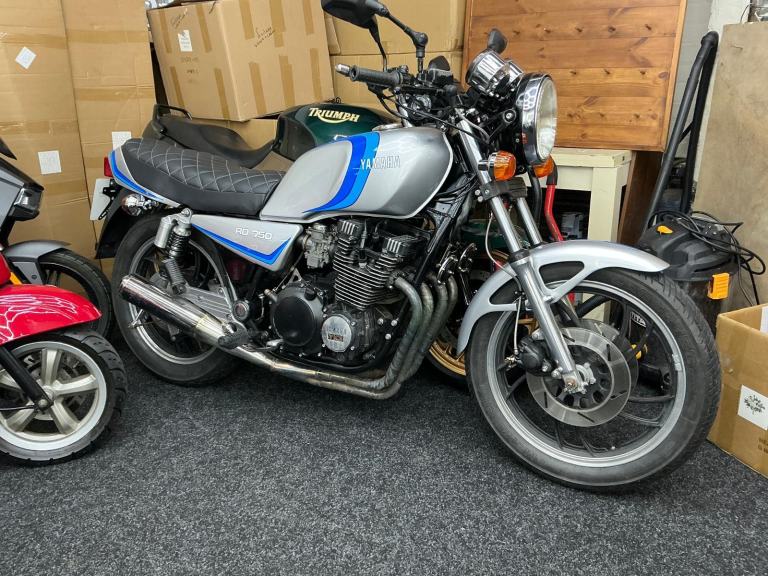 Yamaha xj750