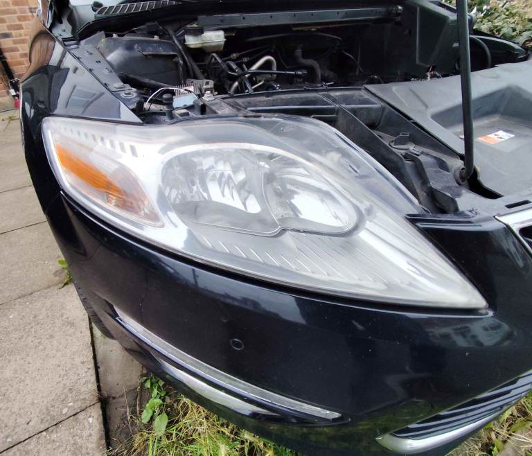 FORD MONDEO MK4 HEADLIGHT FRONT RIGHT  or LEFT £20