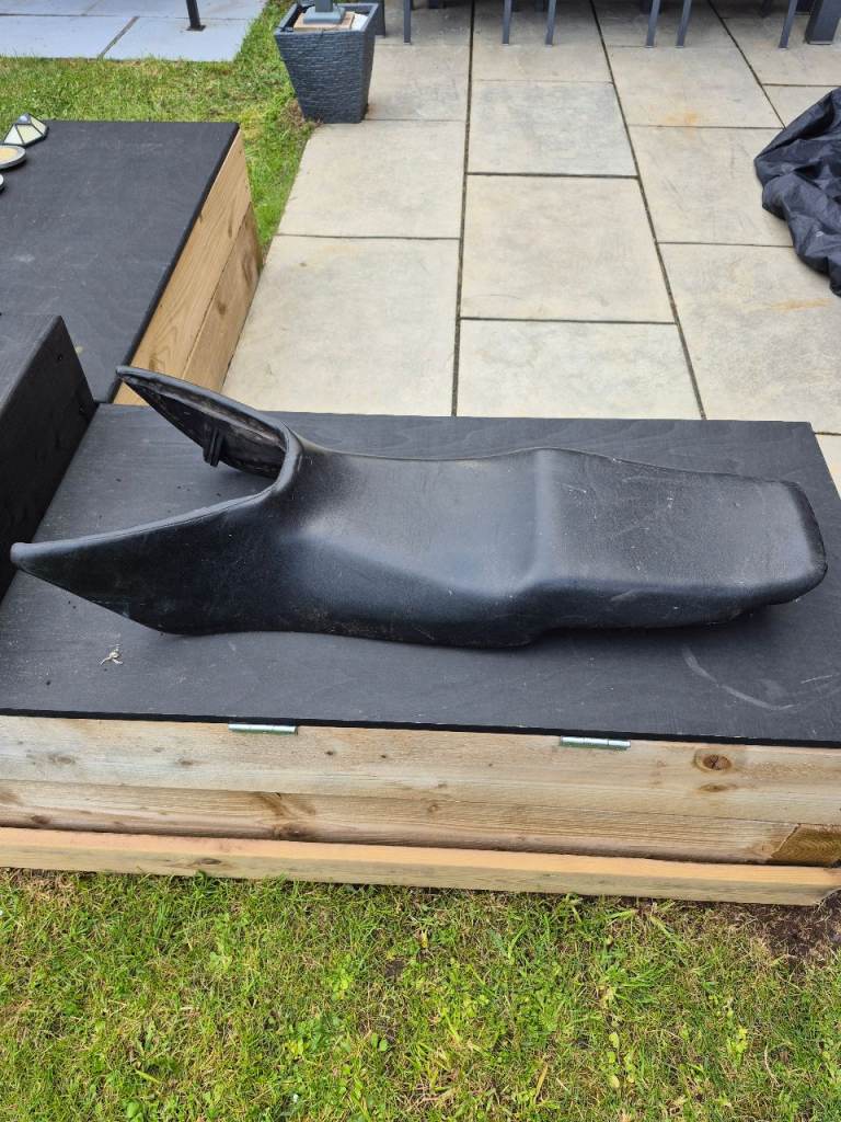 Seat For  Vfr 750 1990 To 1993