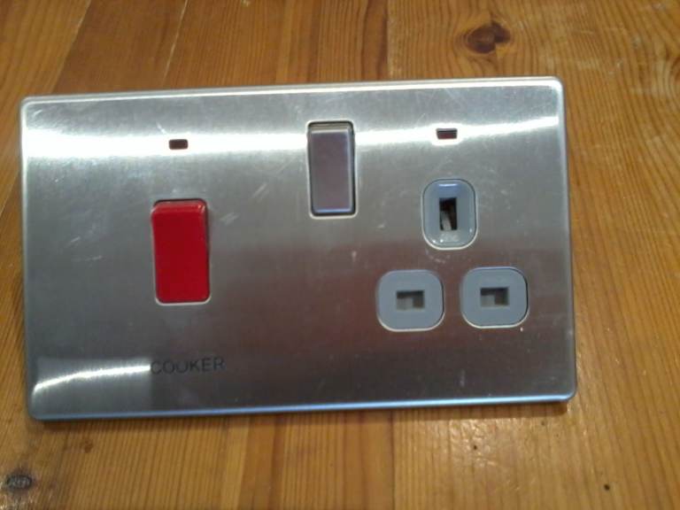 Screwless Flat Plate Brushed Stainless Steel 45A DP Switch & Socket with Neons