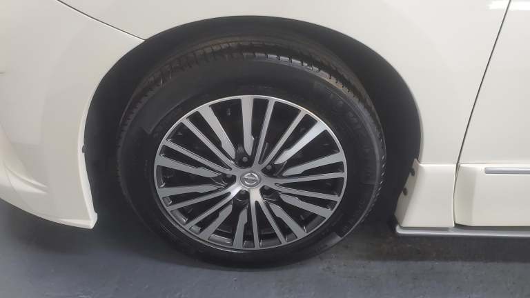 Nissan Elgrand e52 3.5cc automatic 8 seater fresh japanese import 60k 2014