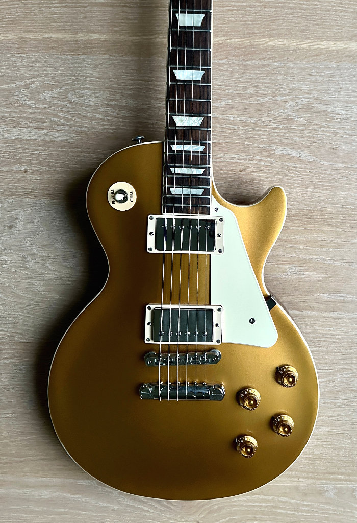 Gibson and Epiphone Les Paul - Made in USA, Korea & China - V and SG, plus other Les Paul's