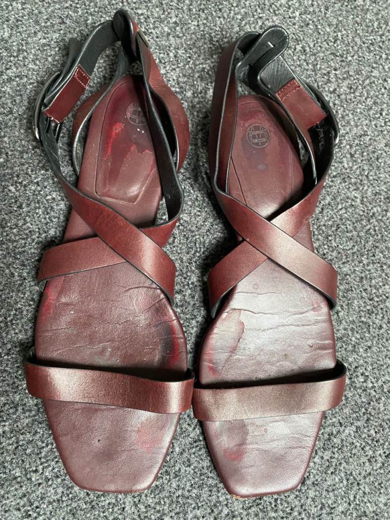 Burgunty flat sandals, Massimo Dutti, size 6