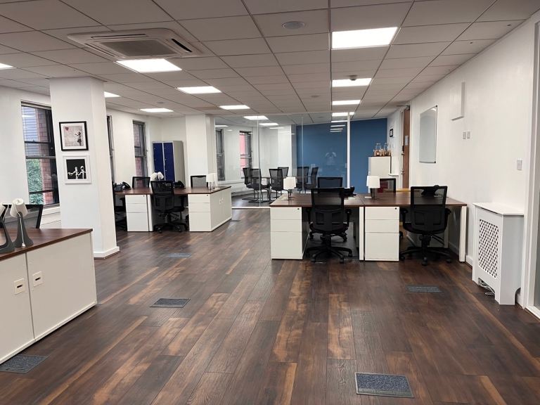 Up to 30 desk Private Serviced Office on Deansgate Manchester