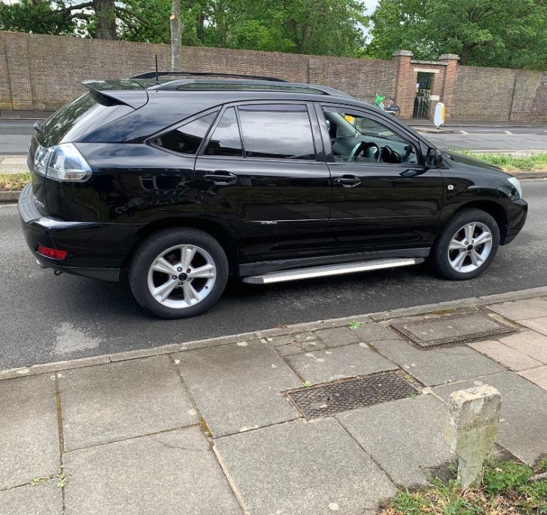 Lexus, RX,400H hybrid with private plates 