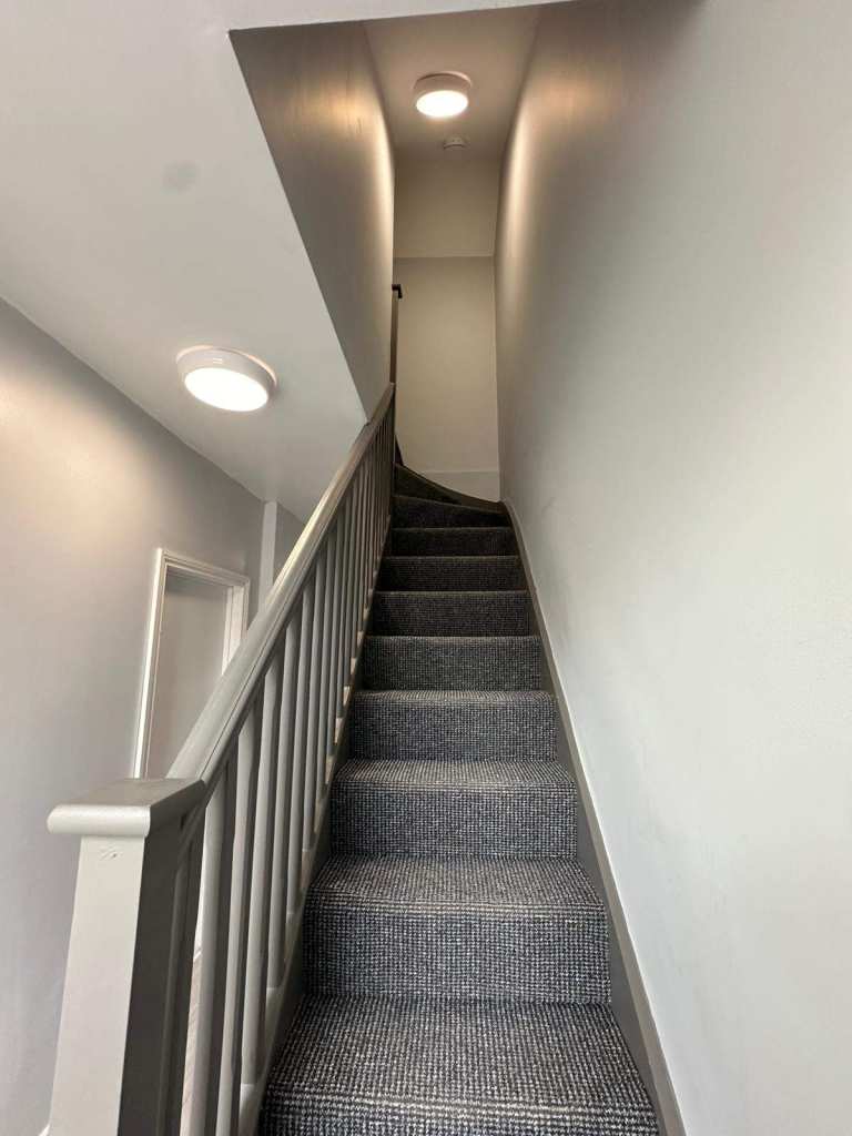 DOUBLE ROOM AVAILABLE NOW Tottenham Hale ,  N17 – 3 minutes from station