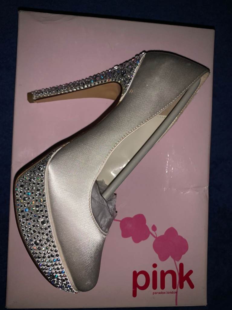 New Boxed Pink Ivory Satin Bedazzled Heels Size 35 EUR / 2.5 UK IP1