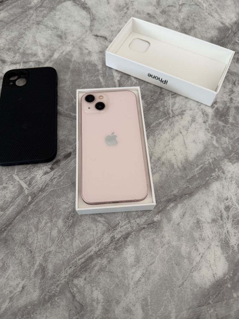 Apple iPhone 13 White 128GB Unlocked 
