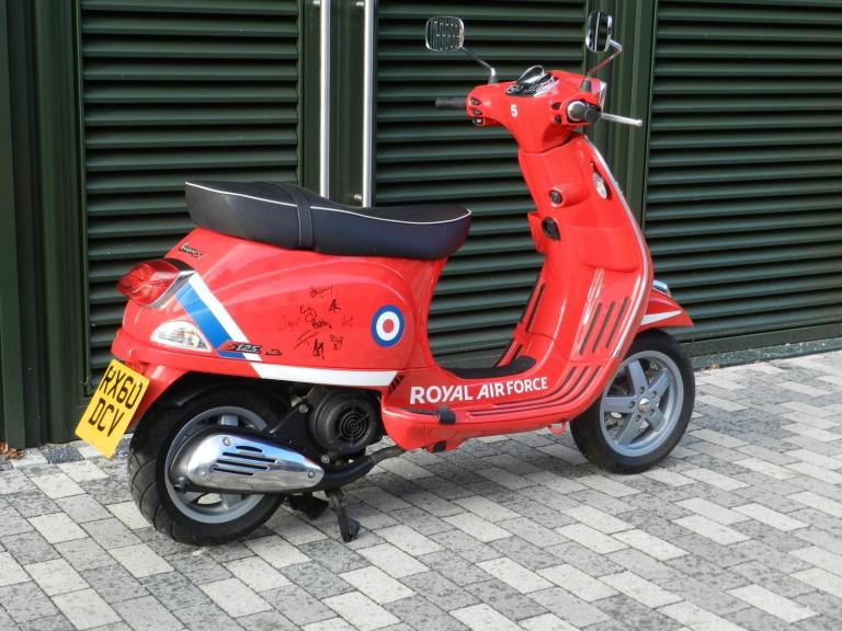 Piaggio Vespa S 125 Red Arrows Special Edition