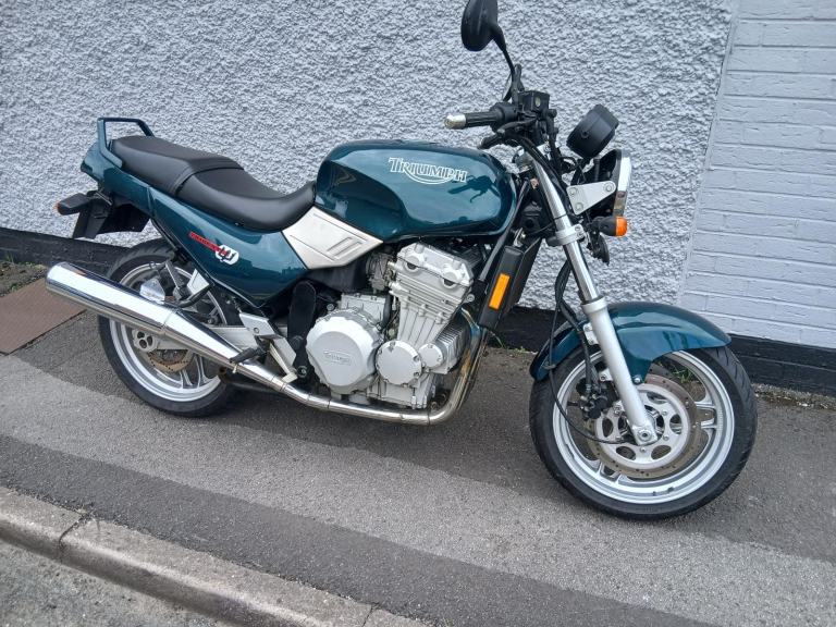 Triumph TRIDENT 