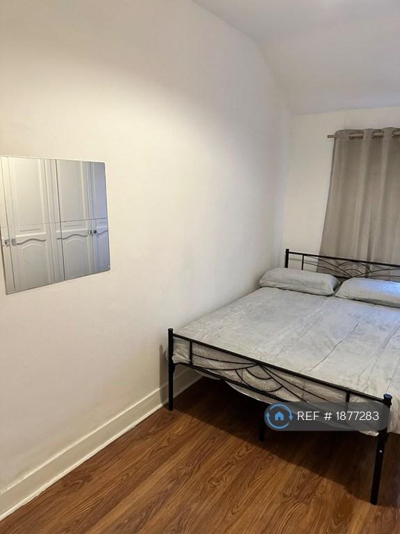 1 bedroom in Lavender Vale, Wallington, SM6 (#1877283)