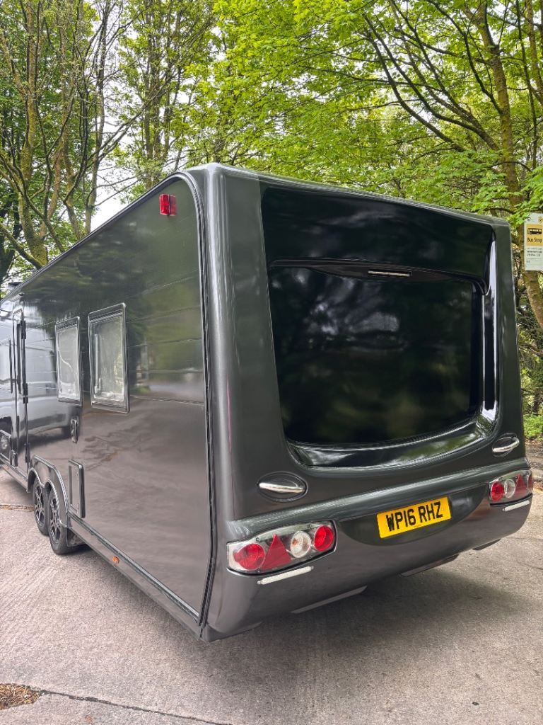 Camper trailer 