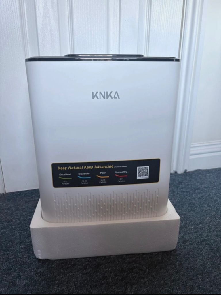 KNKA Air Purifier - Brand New, White