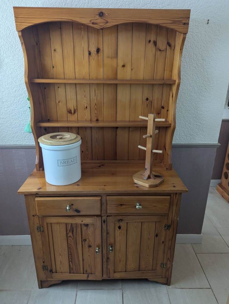 Solid pine kitchen dresser