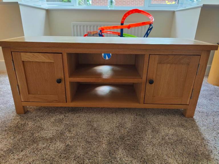 2 TV stands. Can be sold separately 