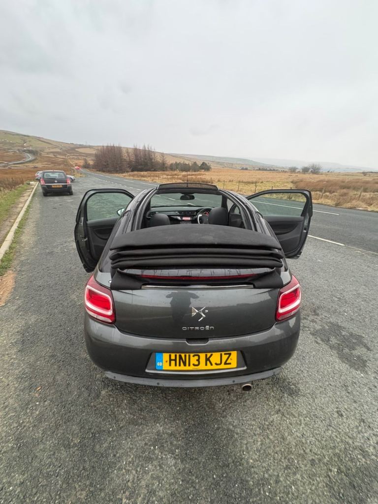 Citroen, DS3, Convertible, 2013, Manual, 1598 (cc), 3 doors