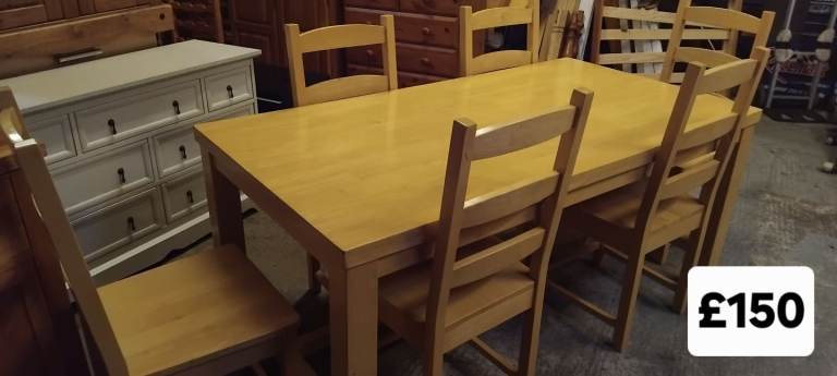 image for Solid dining table with 6x chairs