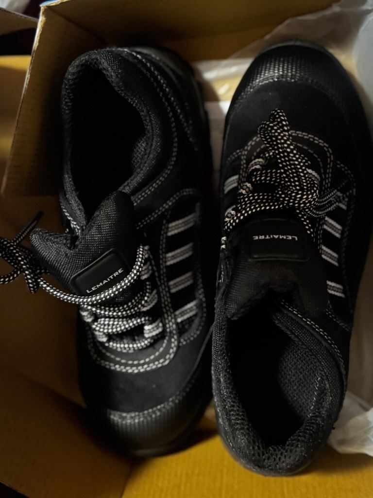 Safety shoes 