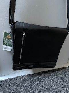 NEW - Leather Ladies Messenger Bag