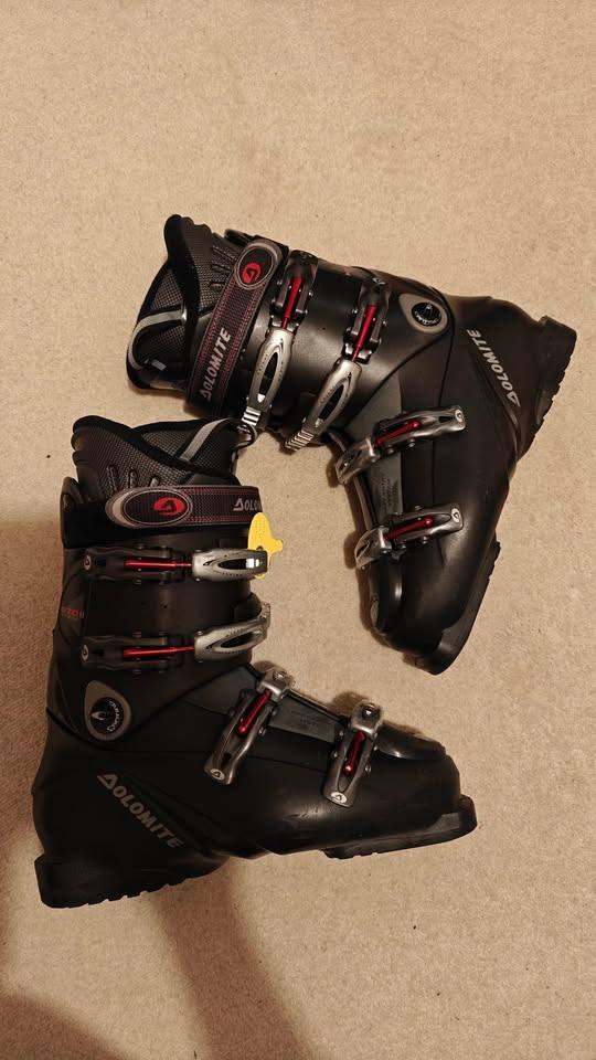 Salomon Dolomite Unisex Ski Boots Size UK 8.5 mens, 28-28.5