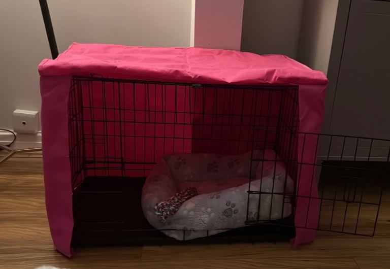 Medium dog crate 