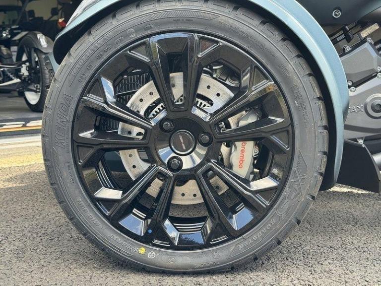 Can-Am Spyder F3 1330 LTD 1330 ACE 3-Wheel 