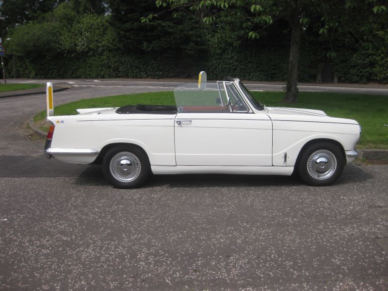  Classic Car Triumph Herald convertible