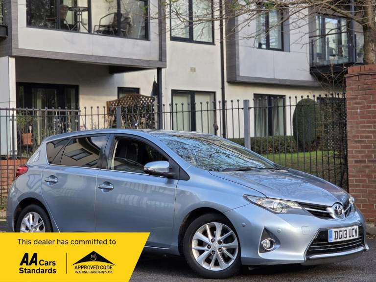 2013 Toyota Auris 1.4 D-4D Excel 5dr HATCHBACK DIESEL Manual
