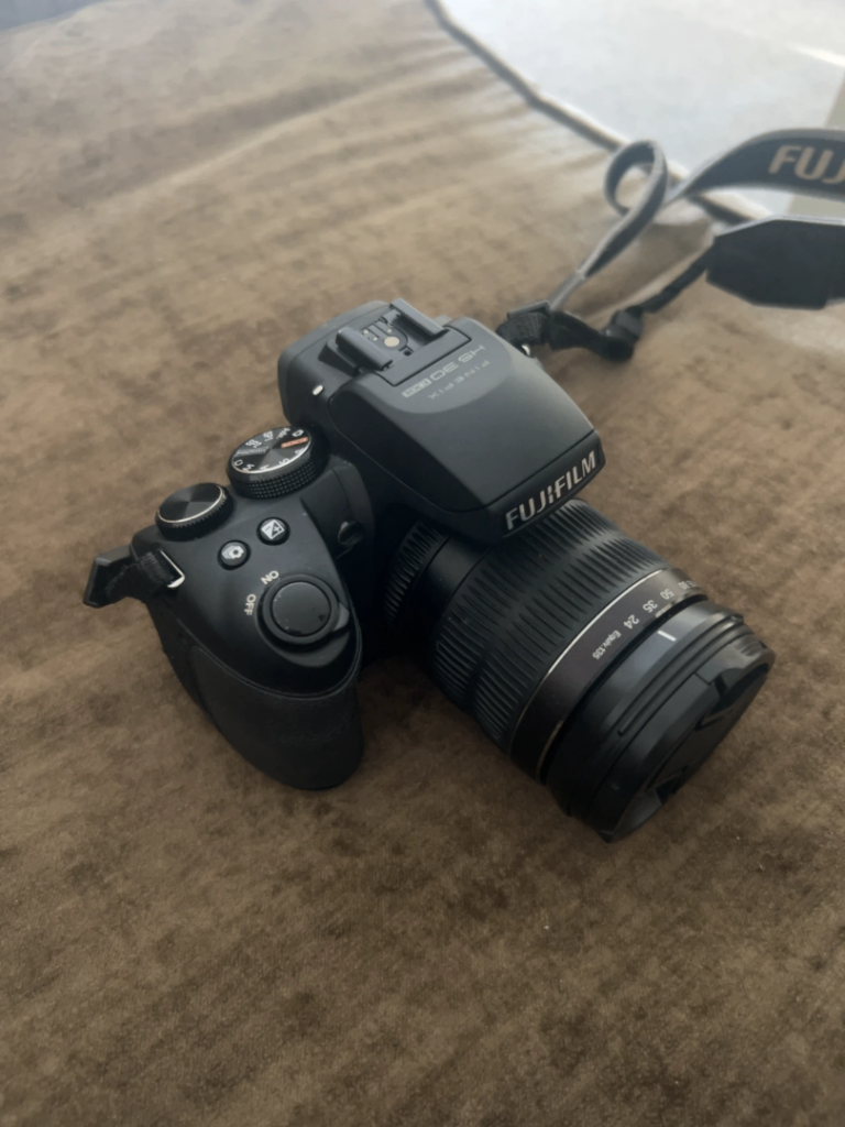 Fujifilm FinePix HS30EXR