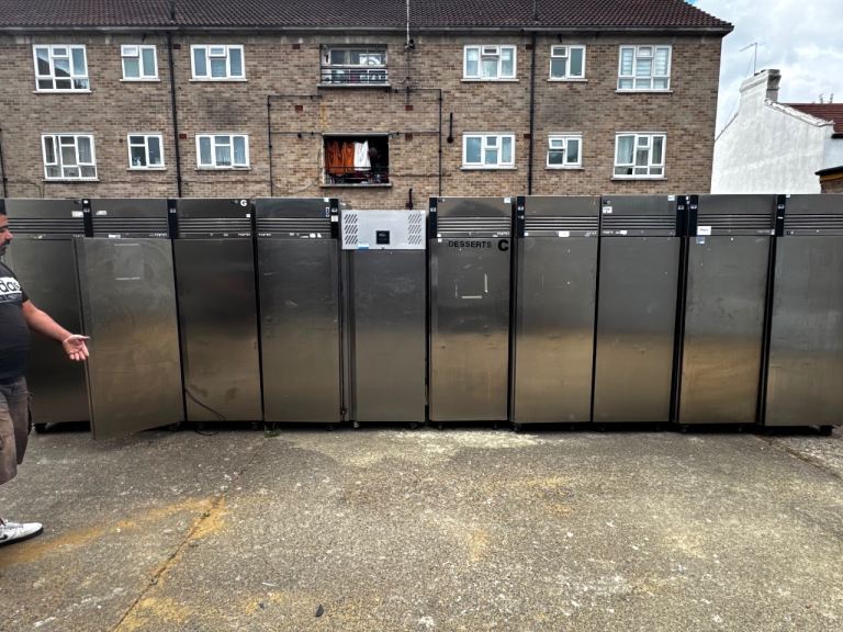 Commercial fridge Williams
Or foster cafe shop restaurant fully serviced cafe shop 