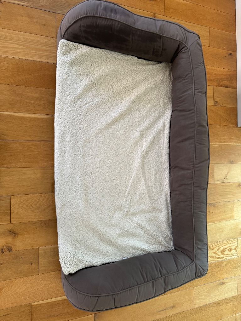 Orthopaedic dog bed