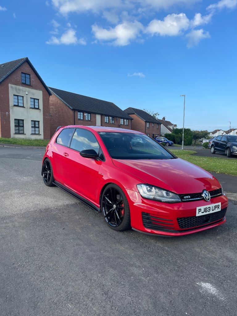 Volkswagen, GOLF, Hatchback, 2013, Semi-Auto, 1968 (cc), 3 doors