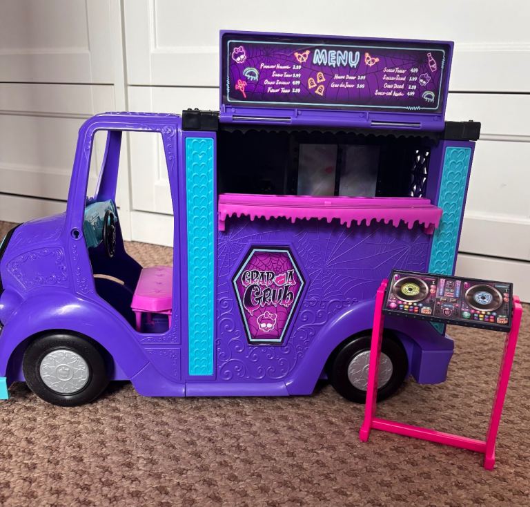 Monster high truck 