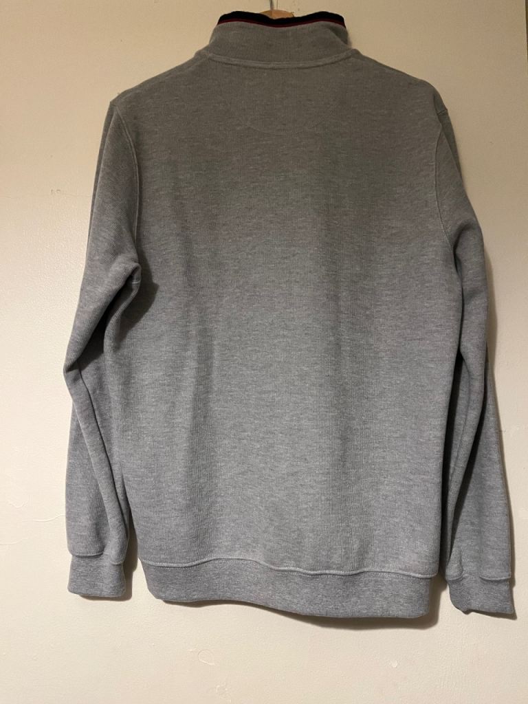 Dario Beltran size M-postage only 