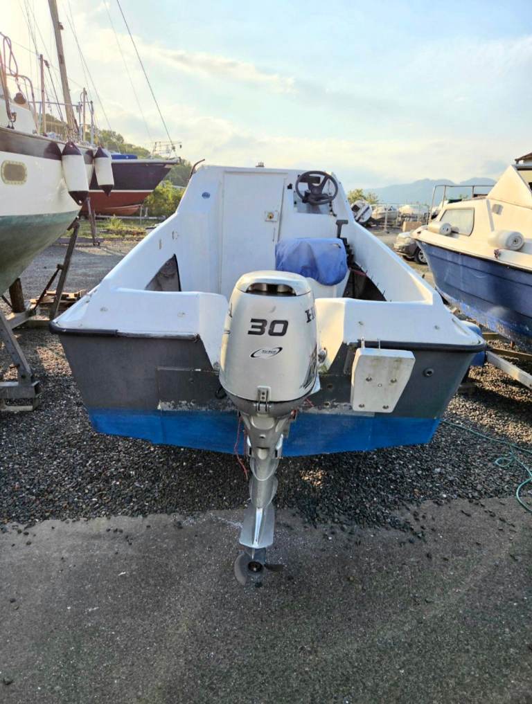 **PRICE DROP** Microplus 461 Cabin Cruiser and Honda 30hp 4 stroke with ...