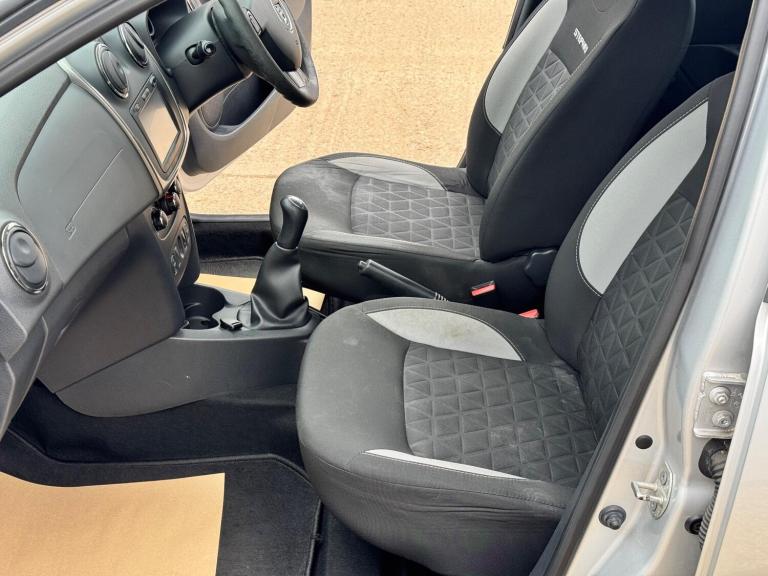 2016 Dacia Sandero Stepway 0.9 TCe Laureate Euro 6 (s/s) 5dr HATCHBACK Petrol Manual