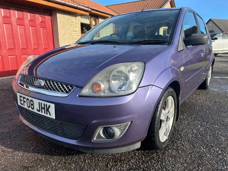 Fiesta Zetec 1.4  5 door with very low miles. 