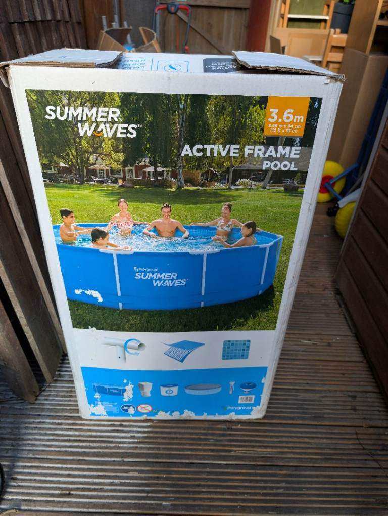 SummerWaves Round Swimming Pool 12 ft x 33 in ( 3.66m x 84cm ) plus accessories