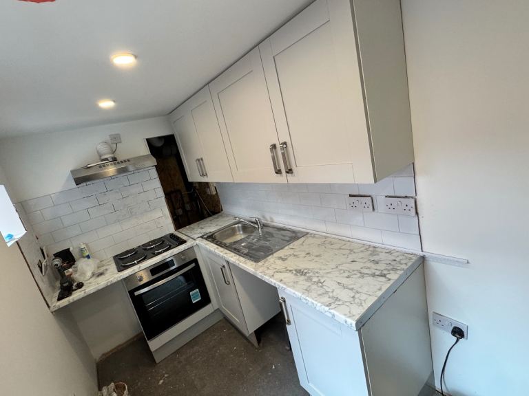 1 bedroom studio flat in Beeston LS11